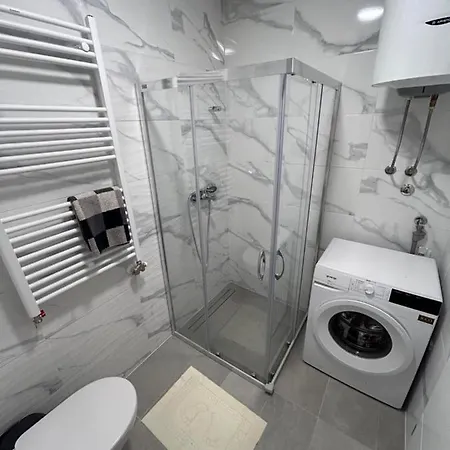 Emili Apartment *